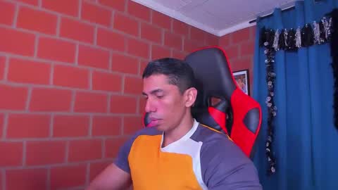 Adan Sin online show from March 2025 03:24:02 PM
