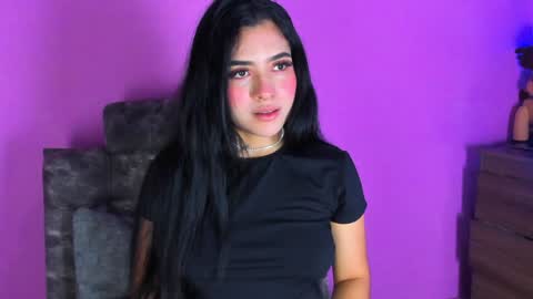 Snapshot of adara_johnson_ chatting on January 2025 11:52:01 AM Adara Johnson online show from January 2025 11:52:01 AM