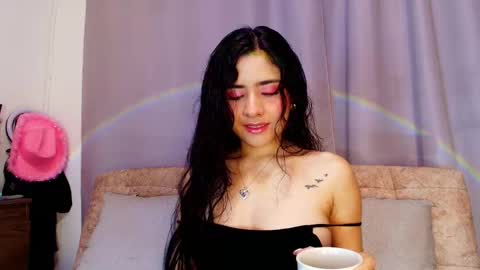  Adara Johnson  online show from October 2025 11:43:01 AM