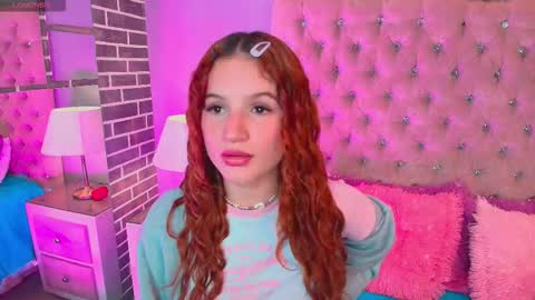 Snapshot of adelainebest chatting on October 2025 03:29:02 AM Adelaine online show from October 2025 03:29:02 AM