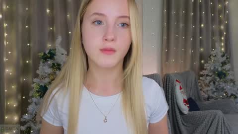 Snapshot of adele_armas chatting on December 2024 12:11:02 AM Adele online show from December 2024 12:11:02 AM