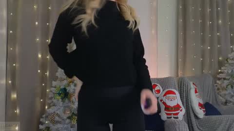 Snapshot of adele_armas chatting on December 2024 09:35:01 PM Adele online show from December 2024 09:35:01 PM