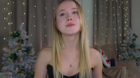 Snapshot of adele_armas chatting on December 2024 12:09:01 AM Adele online show from December 2024 12:09:01 AM