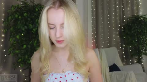Snapshot of adele_armas chatting on January 2025 06:49:02 PM Adele online show from January 2025 06:49:02 PM