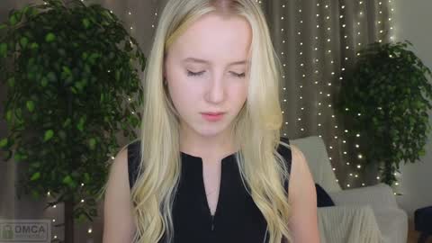 Snapshot of adele_armas chatting on January 2025 09:28:01 PM Adele online show from January 2025 09:28:01 PM