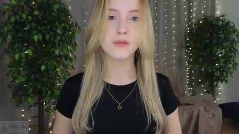 Snapshot of adele_armas chatting on February 2025 09:15:01 PM Adele online show from February 2025 09:15:01 PM