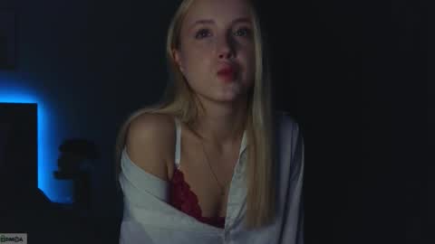 Snapshot of adele_armas chatting on September 2025 09:36:02 PM Adele online show from September 2025 09:36:02 PM