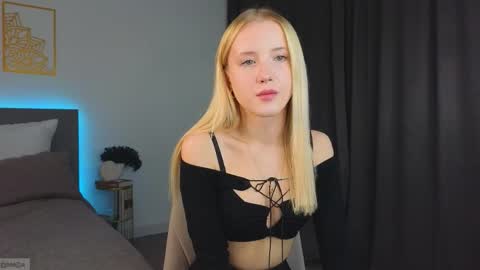 Snapshot of adele_armas chatting on September 2025 09:47:02 PM Adele online show from September 2025 09:47:02 PM