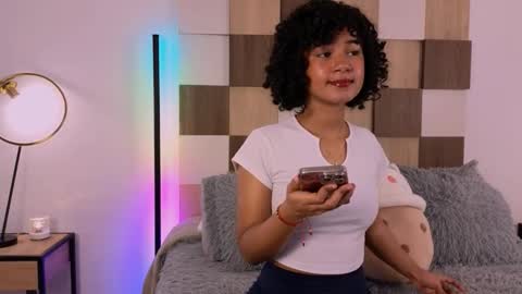 Snapshot of adele_carter_ chatting on October 2025 11:54:02 AM Andrea online show from October 2025 11:54:02 AM