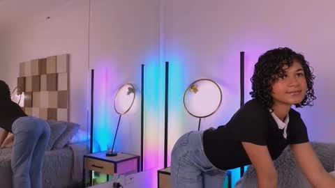 Snapshot of adele_carter_ chatting on October 2025 12:13:02 PM Andrea online show from October 2025 12:13:02 PM