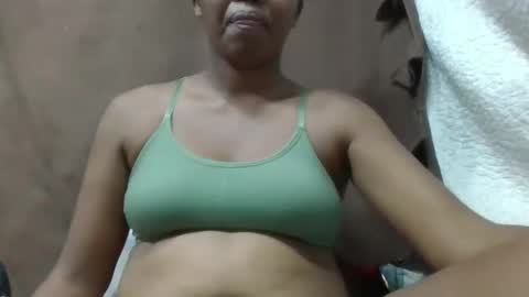 adelealy online show from February 2025 11:51:01 AM