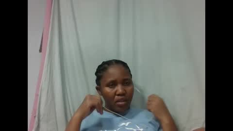 adelealy online show from November 2025 07:15:01 PM