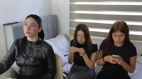 Snapshot of adelein_foxxx chatting on November 2025 03:52:02 PM adellein foxx online show from November 2025 03:52:02 PM