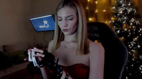 Snapshot of adeleshinem chatting on January 2025 06:09:02 AM Adele Shine online show from January 2025 06:09:02 AM