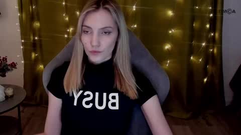 Snapshot of adeleshinem chatting on February 2025 11:17:01 AM Adele Shine online show from February 2025 11:17:01 AM