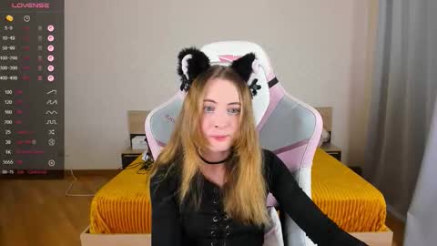 Snapshot of adelina_cowell chatting on November 2025 09:32:01 AM Adelina online show from November 2025 09:32:01 AM