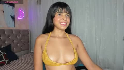 Adeline online show from September 2025 11:06:02 PM
