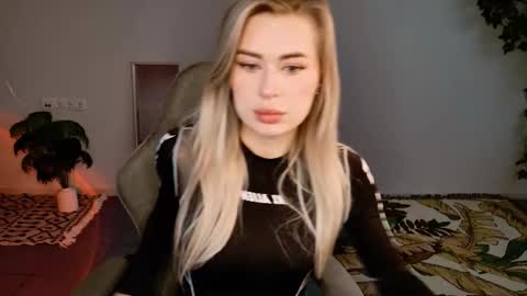 Adel online show from September 2025 09:03:02 AM