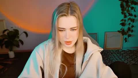 Adel online show from October 2025 02:39:02 PM