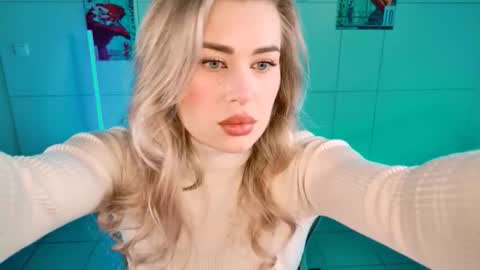 Adel online show from November 2025 01:02:01 PM