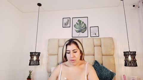 Snapshot of adharasmithh chatting on January 2025 09:55:02 PM AdharaSmithh online show from January 2025 09:55:02 PM