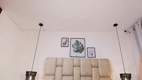 Snapshot of adharasmithh chatting on January 2025 01:19:01 AM AdharaSmithh online show from January 2025 01:19:01 AM