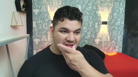 ADONIS online show from November 2025 08:33:02 PM