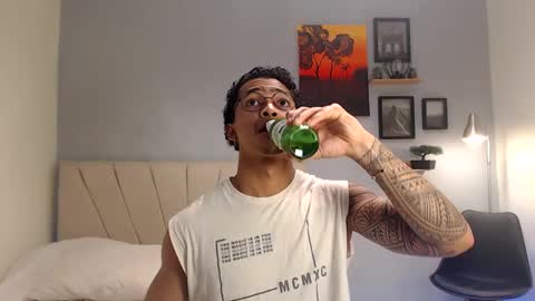 Adonis online show from September 2025 03:12:01 AM