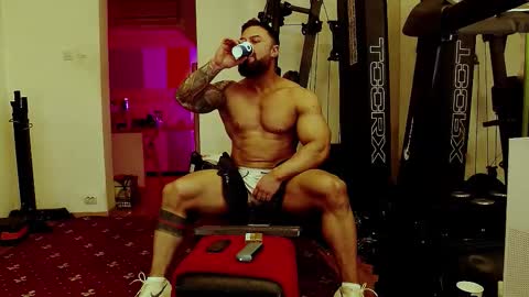 Adonis online show from October 2025 03:31:02 PM