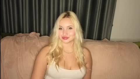 Adrelaxina online show from September 2025 09:18:01 PM