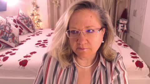 Snapshot of adrena_ chatting on January 2025 04:22:02 AM Cryna online show from January 2025 04:22:02 AM