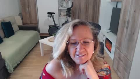 Snapshot of adrena_ chatting on March 2025 07:47:02 AM Cryna online show from March 2025 07:47:02 AM