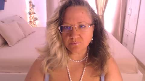Snapshot of adrena_ chatting on September 2025 01:10:01 PM Cryna online show from September 2025 01:10:01 PM