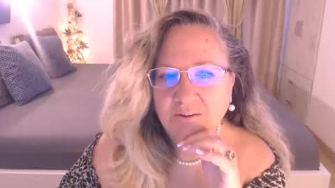Snapshot of adrena_ chatting on September 2025 04:35:02 AM Cryna online show from September 2025 04:35:02 AM