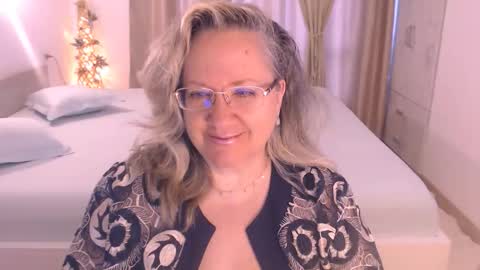 Cryna online show from October 2025 08:46:01 AM