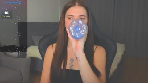 Adriana online show from September 2025 09:38:01 PM