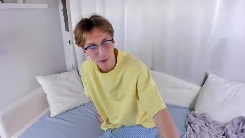 Adrian online show from December 2024 04:16:01 PM