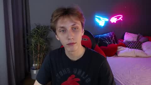 Adrian online show from December 2024 04:28:01 PM