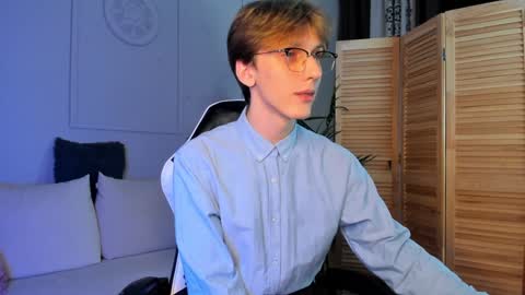 Adrian online show from December 2024 04:15:02 PM
