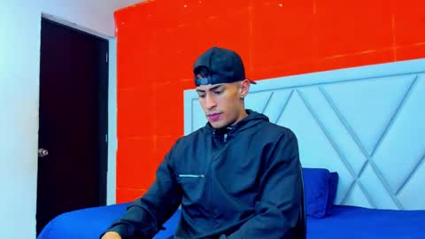   online show from October 2025 06:06:02 PM