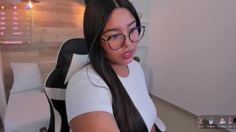 A D R I  online show from October 2025 03:30:02 PM