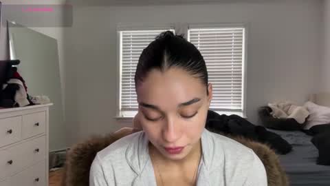 Adrianna  online show from November 2025 03:56:02 PM