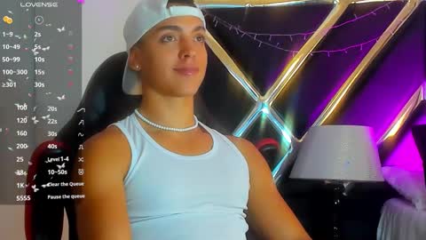 Adrian Lopez online show from December 2024 09:26:02 PM