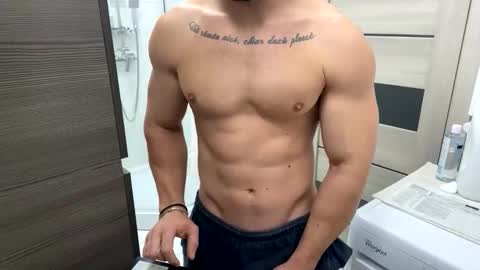 Snapshot of advp69 chatting on October 2025 11:06:01 AM Mrrfitt online show from October 2025 11:06:01 AM