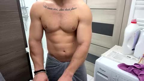 Snapshot of advp69 chatting on October 2025 12:47:02 PM Mrrfitt online show from October 2025 12:47:02 PM