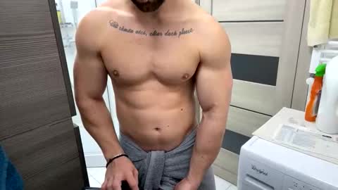 Snapshot of advp69 chatting on November 2025 01:11:01 PM Mrrfitt online show from November 2025 01:11:01 PM