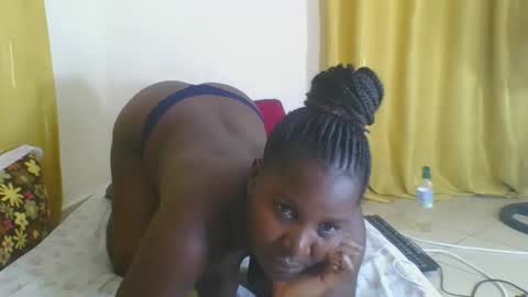 Snapshot of africanbeauty4 chatting on October 2025 07:36:01 PM ELIZABETH online show from October 2025 07:36:01 PM