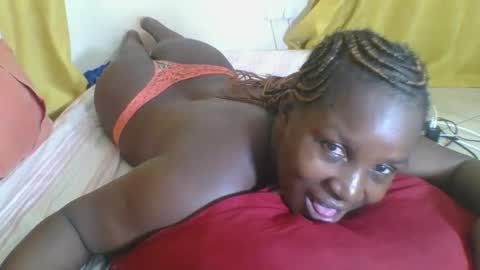 Snapshot of africanbeauty4 chatting on November 2025 03:29:02 AM ELIZABETH online show from November 2025 03:29:02 AM