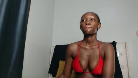 Snapshot of africanpetitequeen chatting on November 2025 09:53:02 AM CIARA online show from November 2025 09:53:02 AM