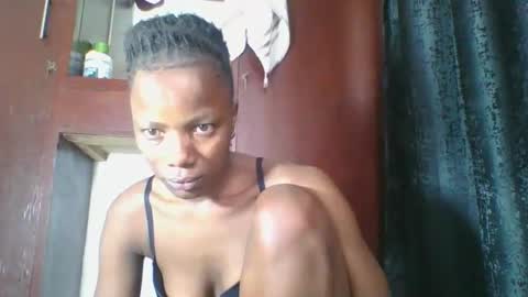 PHOEBE online show from February 2025 03:56:01 AM